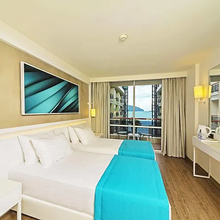 فندق Poseidon - Adults Only مرمريس